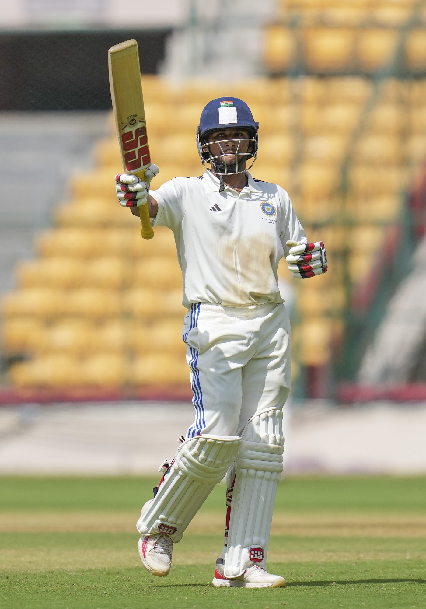 Magnificent Musheer revives India B from 94 for 7